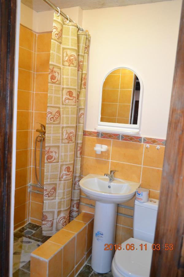 U Palycha Guest House Sochumi Exterior foto